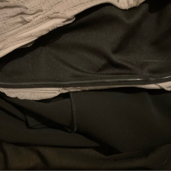 Black and grey/beige Strapless dress with mesh skirt - Picture 5 of 6